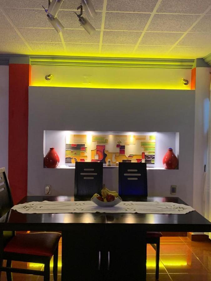 Hermosa Casa A 10 Minutos Del Aeropuerto Accommodatie bij particulieren